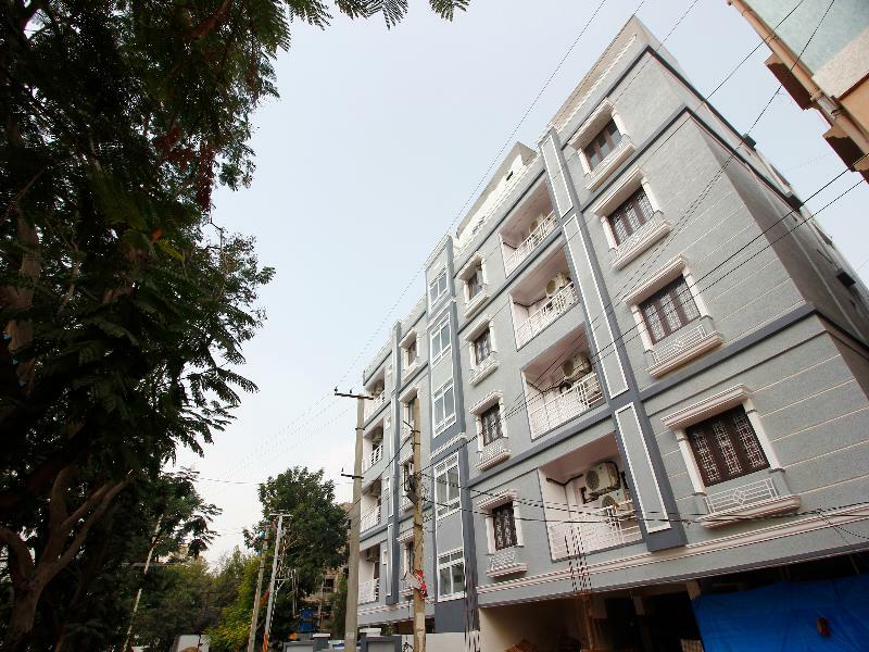 Oyo Silverkey 74581 Nallagandla Hotel Hyderabad Exterior photo