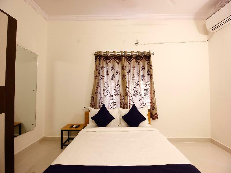 Oyo Silverkey 74581 Nallagandla Hotel Hyderabad Exterior photo